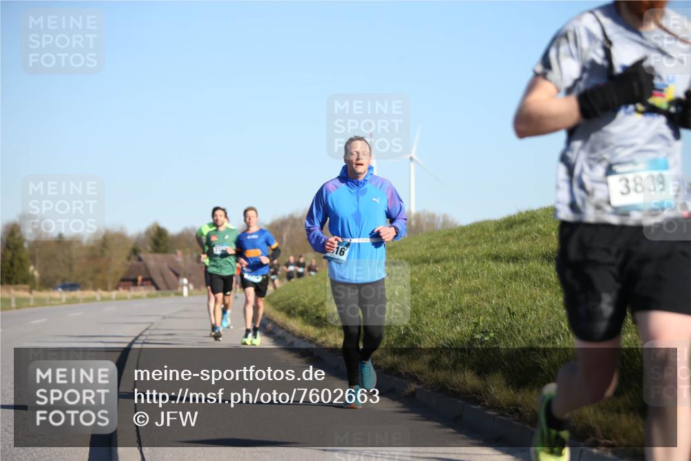 06.04.2025 - 44. Internationalen Wilhelmsburger Insellauf Jannik Wohlers http://msf.ph/oto/7602663 06.04.2025 09:20:36 Laufen 16, 3839 meine-sportfotos.de
