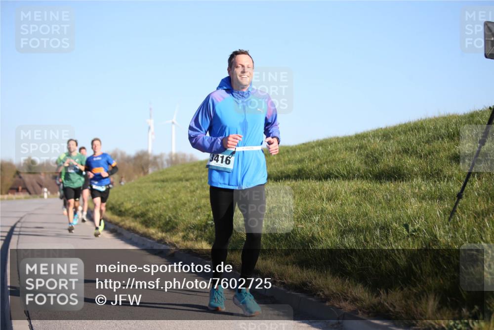 06.04.2025 - 44. Internationalen Wilhelmsburger Insellauf Jannik Wohlers http://msf.ph/oto/7602725 06.04.2025 09:20:37 Laufen 3416 meine-sportfotos.de