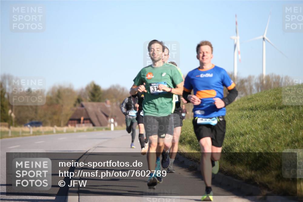 06.04.2025 - 44. Internationalen Wilhelmsburger Insellauf Jannik Wohlers http://msf.ph/oto/7602789 06.04.2025 09:20:38 Laufen 31 meine-sportfotos.de