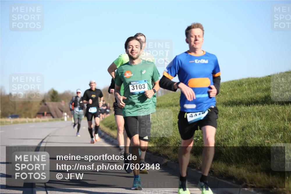 06.04.2025 - 44. Internationalen Wilhelmsburger Insellauf Jannik Wohlers http://msf.ph/oto/7602848 06.04.2025 09:20:40 Laufen 3103 meine-sportfotos.de