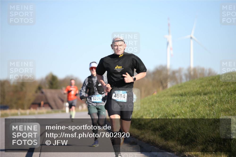 06.04.2025 - 44. Internationalen Wilhelmsburger Insellauf Jannik Wohlers http://msf.ph/oto/7602920 06.04.2025 09:20:42 Laufen 4514, 5226 meine-sportfotos.de
