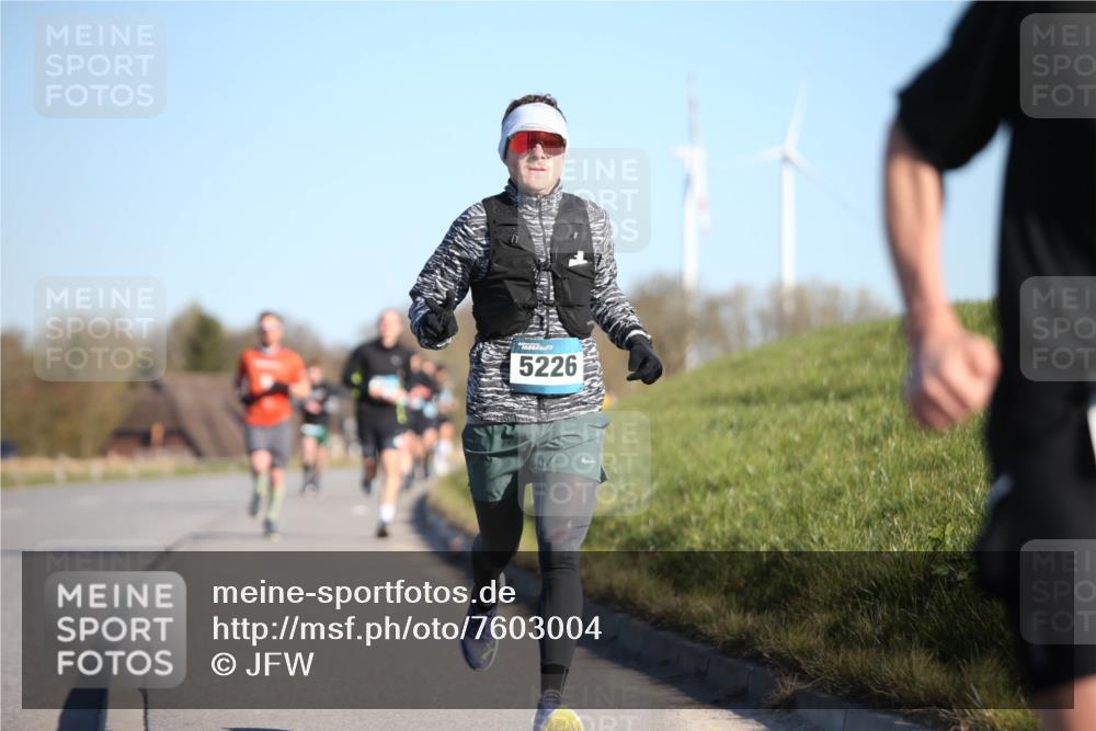 06.04.2025 - 44. Internationalen Wilhelmsburger Insellauf Jannik Wohlers http://msf.ph/oto/7603004 06.04.2025 09:20:45 Laufen 5226 meine-sportfotos.de
