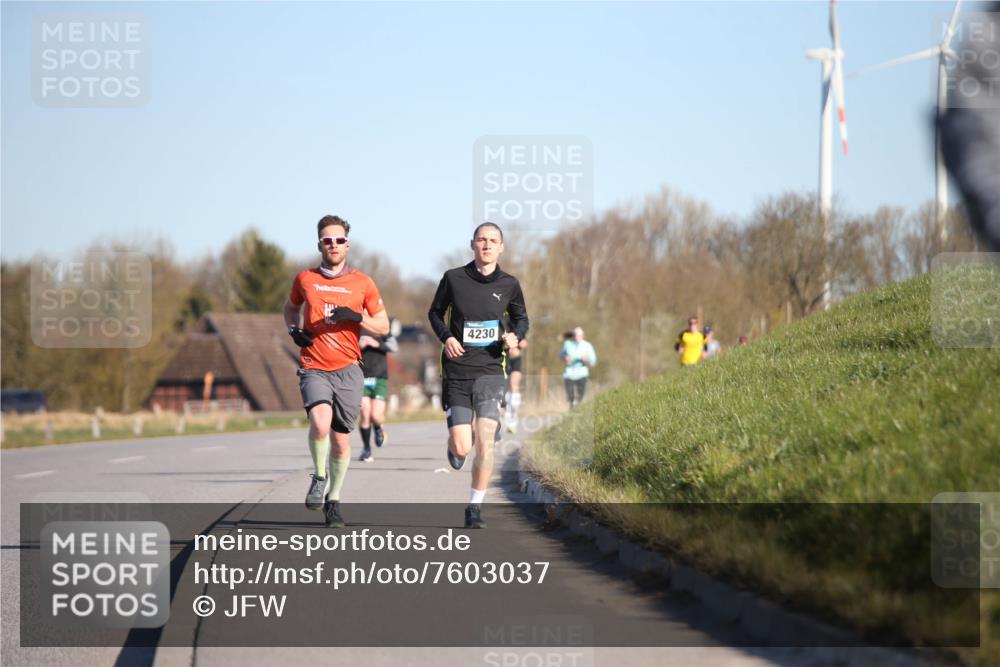 06.04.2025 - 44. Internationalen Wilhelmsburger Insellauf Jannik Wohlers http://msf.ph/oto/7603037 06.04.2025 09:20:46 Laufen 4230 meine-sportfotos.de