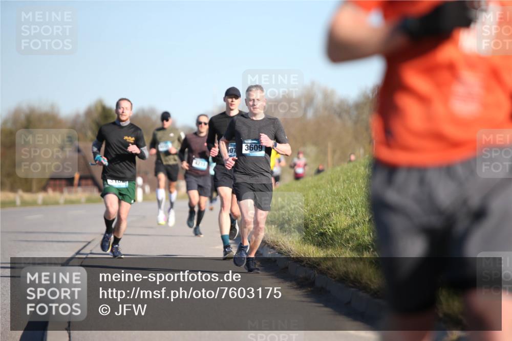06.04.2025 - 44. Internationalen Wilhelmsburger Insellauf Jannik Wohlers http://msf.ph/oto/7603175 06.04.2025 09:20:52 Laufen 4215, 3609 meine-sportfotos.de