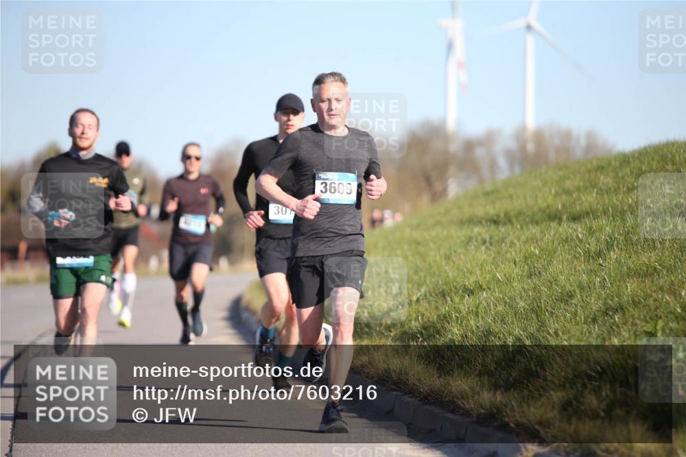 06.04.2025 - 44. Internationalen Wilhelmsburger Insellauf Jannik Wohlers http://msf.ph/oto/7603216 06.04.2025 09:20:54 Laufen 307, 3609 meine-sportfotos.de