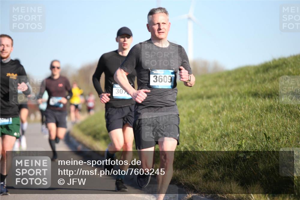 06.04.2025 - 44. Internationalen Wilhelmsburger Insellauf Jannik Wohlers http://msf.ph/oto/7603245 06.04.2025 09:20:55 Laufen 30, 3609 meine-sportfotos.de