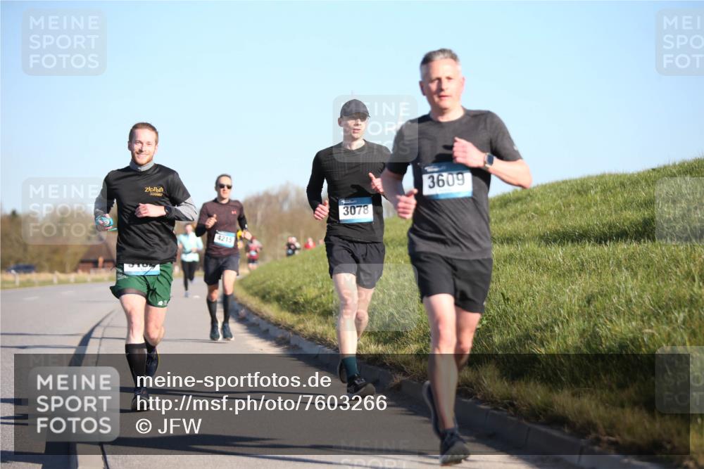06.04.2025 - 44. Internationalen Wilhelmsburger Insellauf Jannik Wohlers http://msf.ph/oto/7603266 06.04.2025 09:20:56 Laufen 4215, 3078, 3609 meine-sportfotos.de