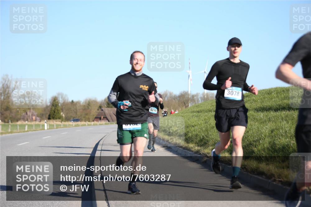 06.04.2025 - 44. Internationalen Wilhelmsburger Insellauf Jannik Wohlers http://msf.ph/oto/7603287 06.04.2025 09:20:57 Laufen 4215, 3078 meine-sportfotos.de