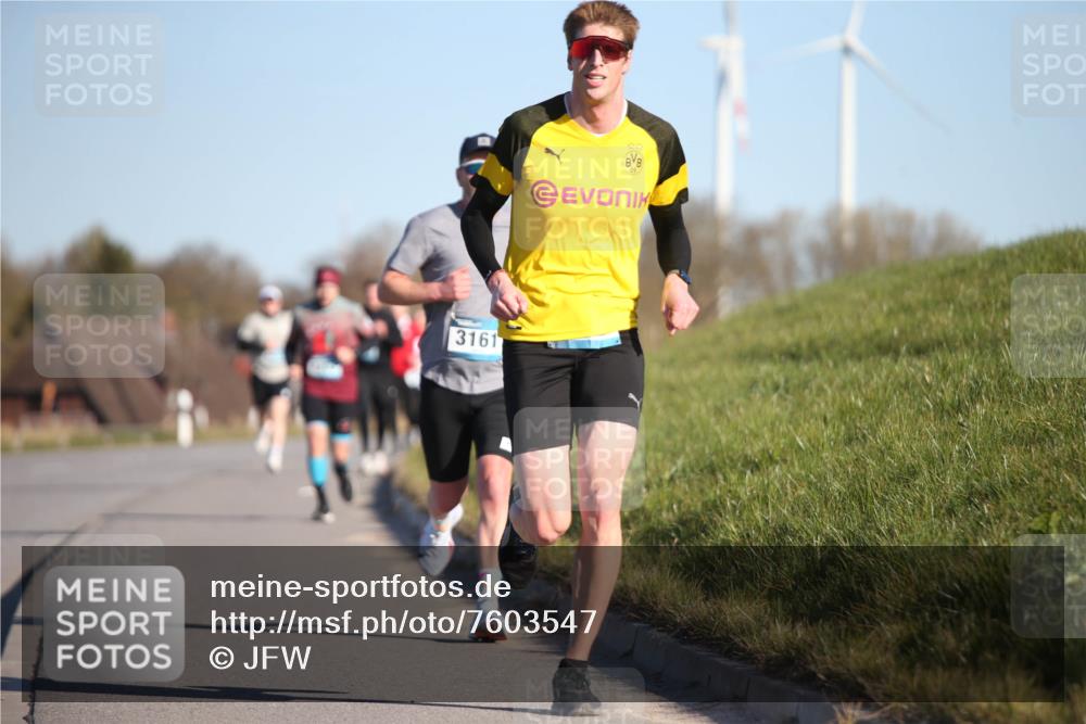 06.04.2025 - 44. Internationalen Wilhelmsburger Insellauf Jannik Wohlers http://msf.ph/oto/7603547 06.04.2025 09:21:09 Laufen 3161 meine-sportfotos.de