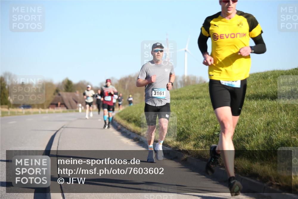 06.04.2025 - 44. Internationalen Wilhelmsburger Insellauf Jannik Wohlers http://msf.ph/oto/7603602 06.04.2025 09:21:10 Laufen 3161 meine-sportfotos.de