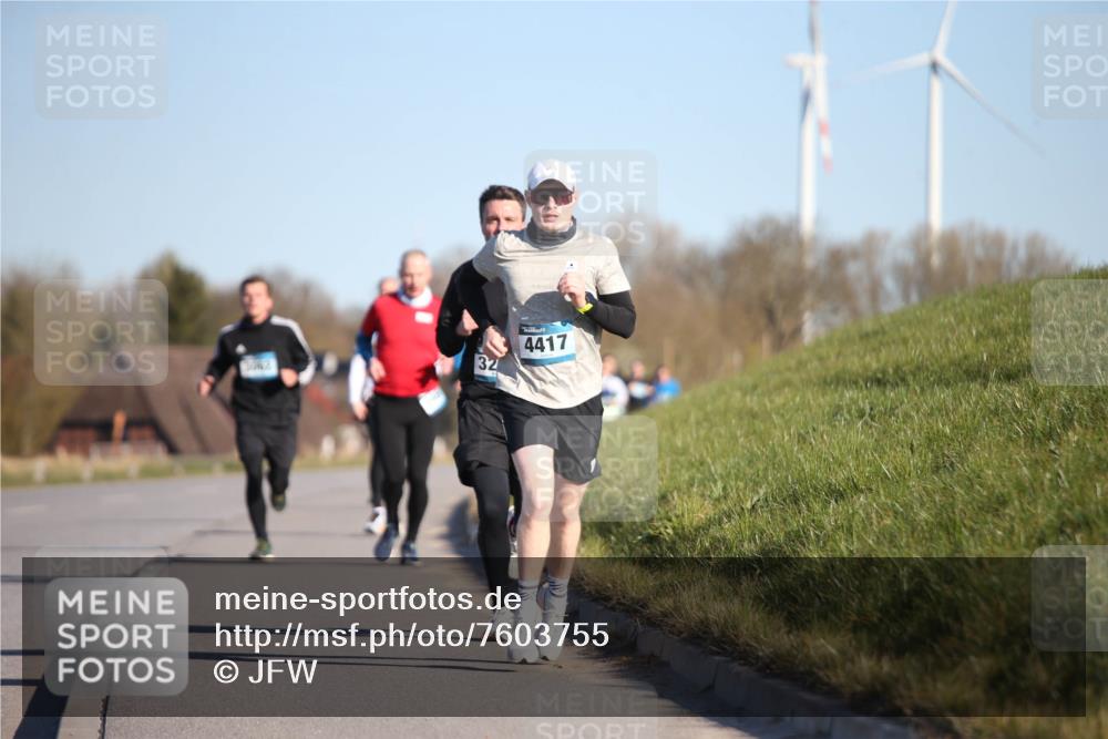 06.04.2025 - 44. Internationalen Wilhelmsburger Insellauf Jannik Wohlers http://msf.ph/oto/7603755 06.04.2025 09:21:18 Laufen 32, 4417 meine-sportfotos.de