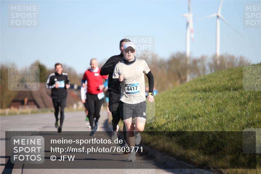 06.04.2025 - 44. Internationalen Wilhelmsburger Insellauf Jannik Wohlers http://msf.ph/oto/7603771 06.04.2025 09:21:18 Laufen 4417 meine-sportfotos.de
