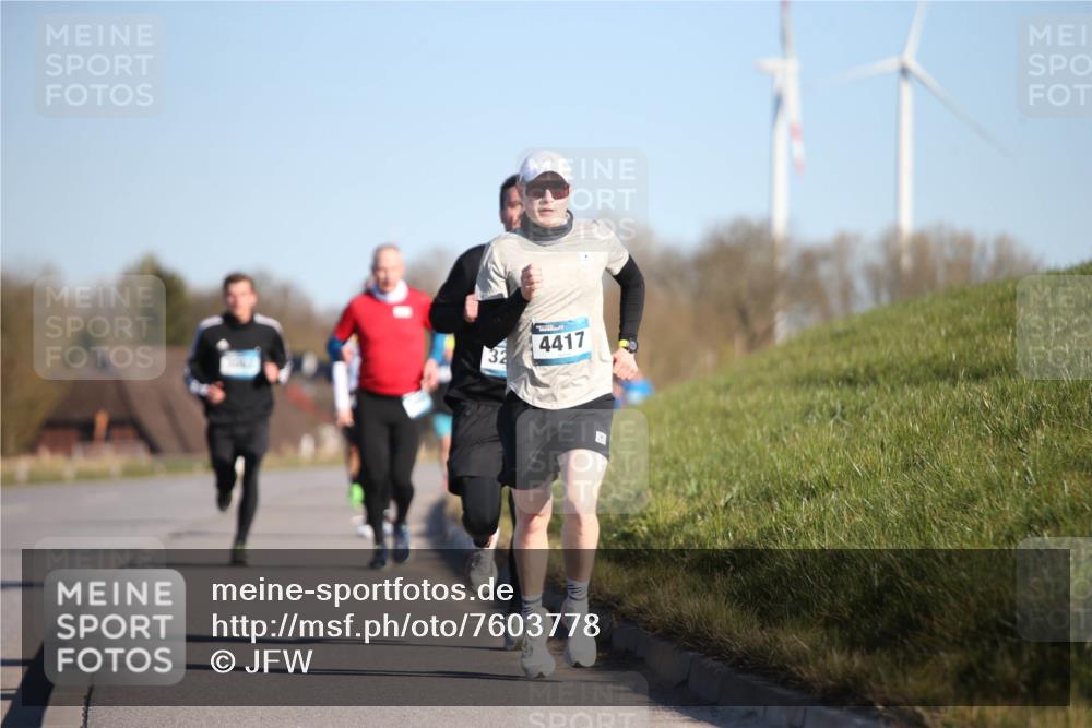 06.04.2025 - 44. Internationalen Wilhelmsburger Insellauf Jannik Wohlers http://msf.ph/oto/7603778 06.04.2025 09:21:18 Laufen 32, 4417 meine-sportfotos.de
