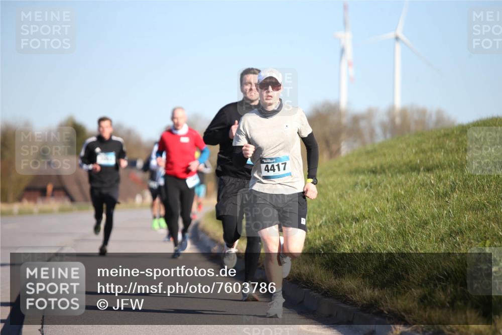 06.04.2025 - 44. Internationalen Wilhelmsburger Insellauf Jannik Wohlers http://msf.ph/oto/7603786 06.04.2025 09:21:18 Laufen 4417 meine-sportfotos.de