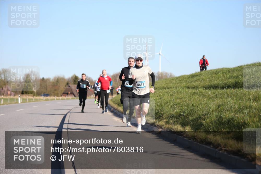 06.04.2025 - 44. Internationalen Wilhelmsburger Insellauf Jannik Wohlers http://msf.ph/oto/7603816 06.04.2025 09:21:19 Laufen 32, 4417 meine-sportfotos.de