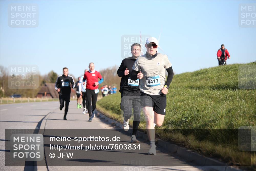 06.04.2025 - 44. Internationalen Wilhelmsburger Insellauf Jannik Wohlers http://msf.ph/oto/7603834 06.04.2025 09:21:20 Laufen 3294, 4417 meine-sportfotos.de