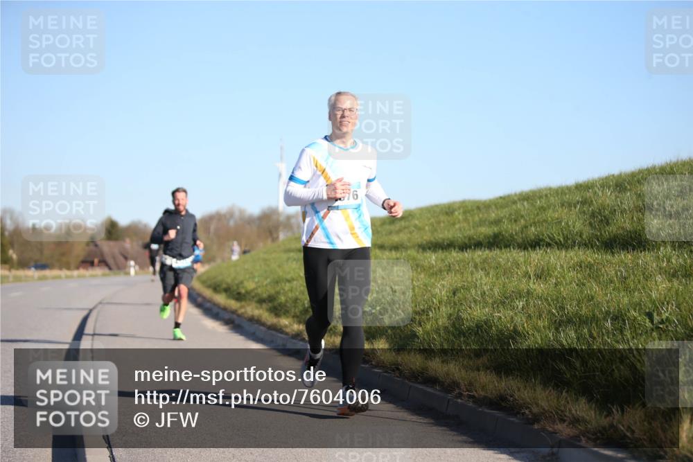 06.04.2025 - 44. Internationalen Wilhelmsburger Insellauf Jannik Wohlers http://msf.ph/oto/7604006 06.04.2025 09:21:27 Laufen  meine-sportfotos.de