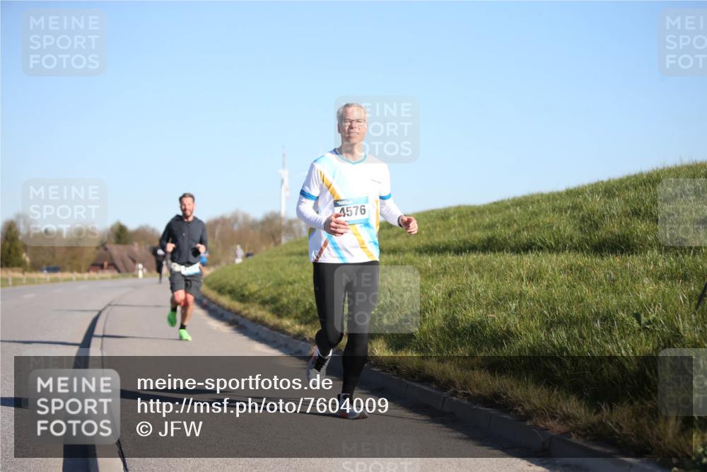 06.04.2025 - 44. Internationalen Wilhelmsburger Insellauf Jannik Wohlers http://msf.ph/oto/7604009 06.04.2025 09:21:27 Laufen 4576 meine-sportfotos.de