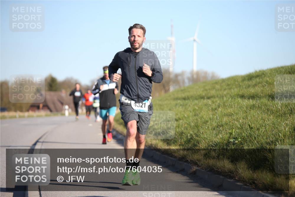 06.04.2025 - 44. Internationalen Wilhelmsburger Insellauf Jannik Wohlers http://msf.ph/oto/7604035 06.04.2025 09:21:28 Laufen 4321 meine-sportfotos.de