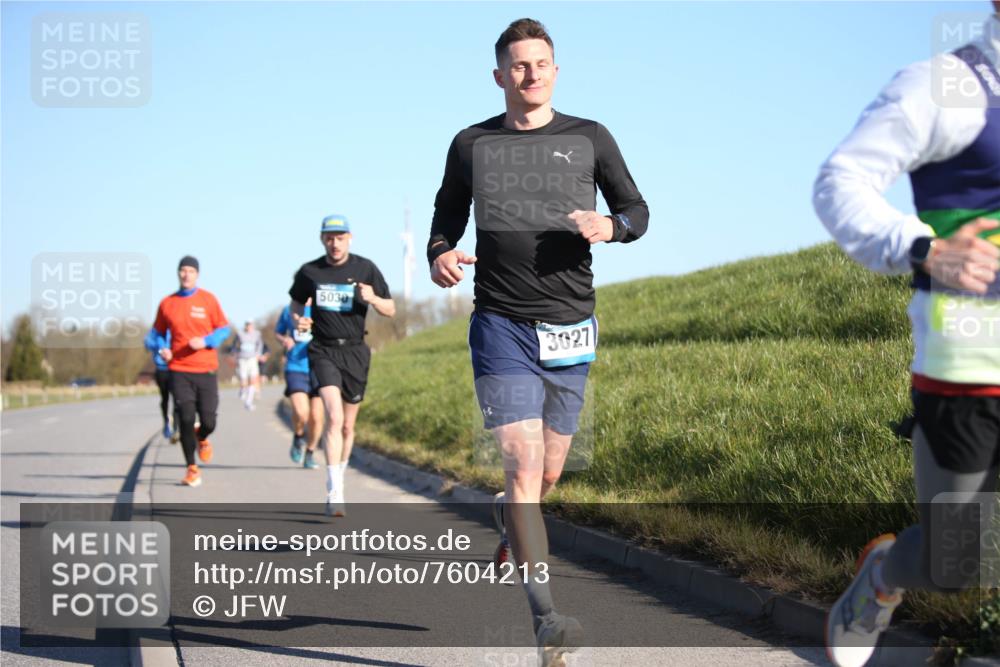 06.04.2025 - 44. Internationalen Wilhelmsburger Insellauf Jannik Wohlers http://msf.ph/oto/7604213 06.04.2025 09:21:41 Laufen 5030, 3027 meine-sportfotos.de
