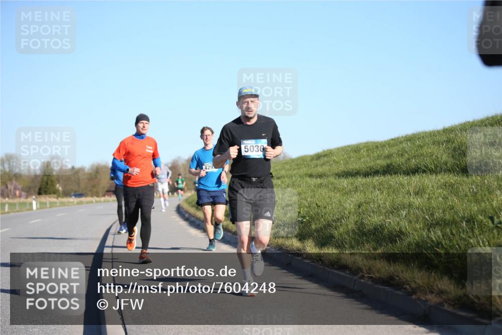 06.04.2025 - 44. Internationalen Wilhelmsburger Insellauf Jannik Wohlers http://msf.ph/oto/7604248 06.04.2025 09:21:42 Laufen 429, 5030 meine-sportfotos.de