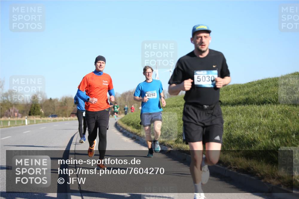 06.04.2025 - 44. Internationalen Wilhelmsburger Insellauf Jannik Wohlers http://msf.ph/oto/7604270 06.04.2025 09:21:43 Laufen 4292, 5030 meine-sportfotos.de