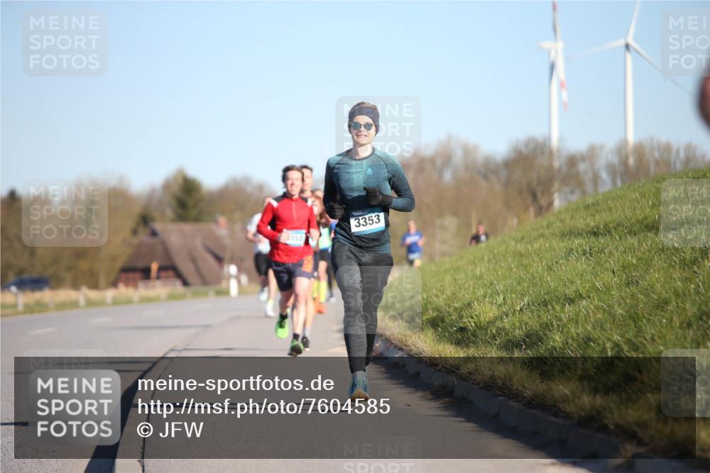 06.04.2025 - 44. Internationalen Wilhelmsburger Insellauf Jannik Wohlers http://msf.ph/oto/7604585 06.04.2025 09:22:00 Laufen 3553, 3353 meine-sportfotos.de