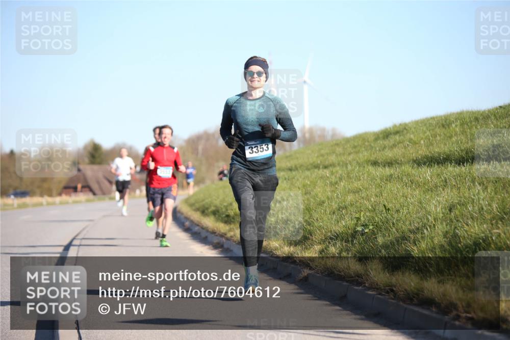 06.04.2025 - 44. Internationalen Wilhelmsburger Insellauf Jannik Wohlers http://msf.ph/oto/7604612 06.04.2025 09:22:02 Laufen 3353 meine-sportfotos.de