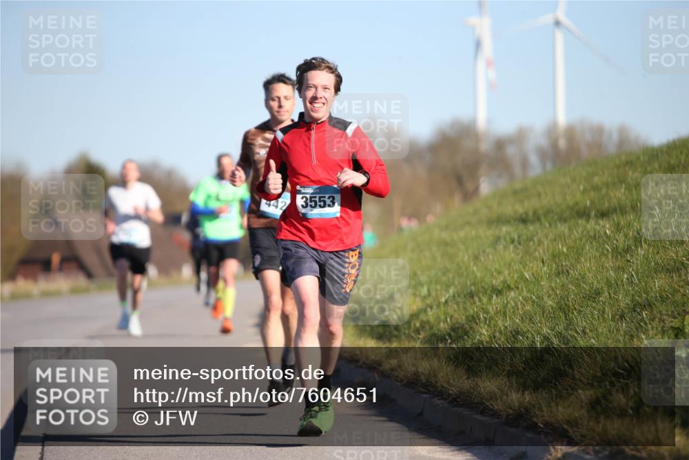 06.04.2025 - 44. Internationalen Wilhelmsburger Insellauf Jannik Wohlers http://msf.ph/oto/7604651 06.04.2025 09:22:04 Laufen 442, 3553 meine-sportfotos.de