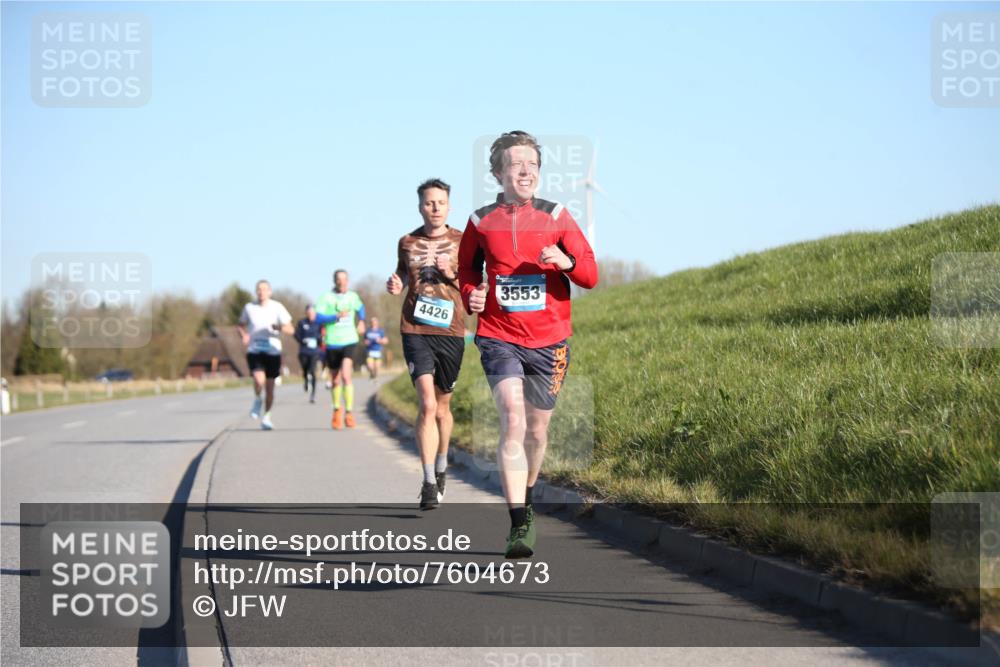 06.04.2025 - 44. Internationalen Wilhelmsburger Insellauf Jannik Wohlers http://msf.ph/oto/7604673 06.04.2025 09:22:05 Laufen 4426, 3553 meine-sportfotos.de