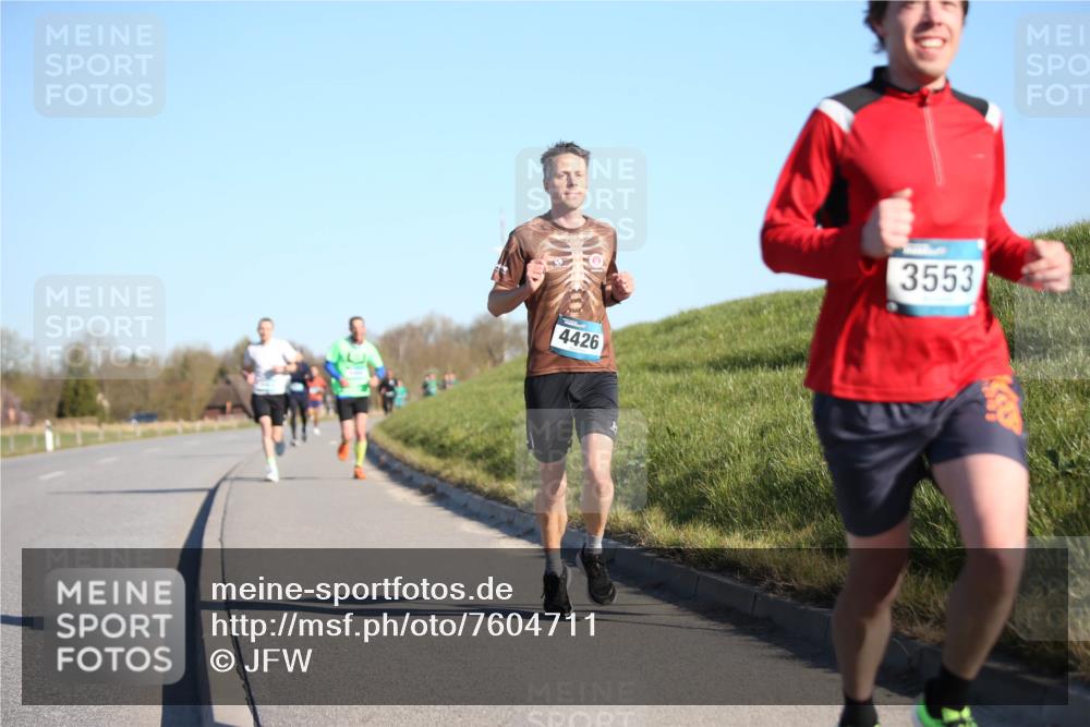 06.04.2025 - 44. Internationalen Wilhelmsburger Insellauf Jannik Wohlers http://msf.ph/oto/7604711 06.04.2025 09:22:07 Laufen 4426, 3553 meine-sportfotos.de