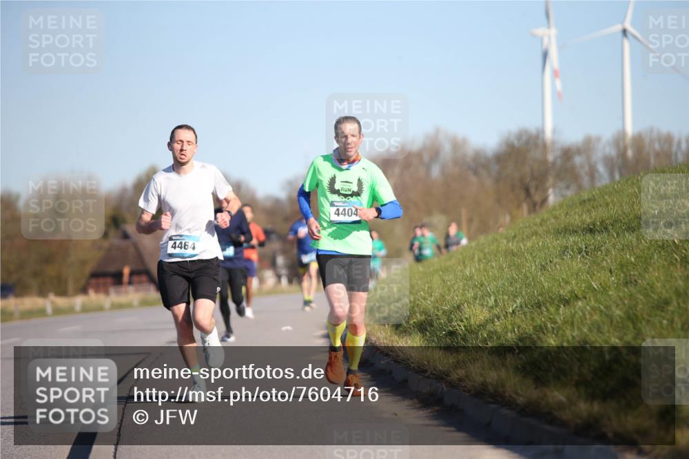 06.04.2025 - 44. Internationalen Wilhelmsburger Insellauf Jannik Wohlers http://msf.ph/oto/7604716 06.04.2025 09:22:08 Laufen 4464, 4404 meine-sportfotos.de