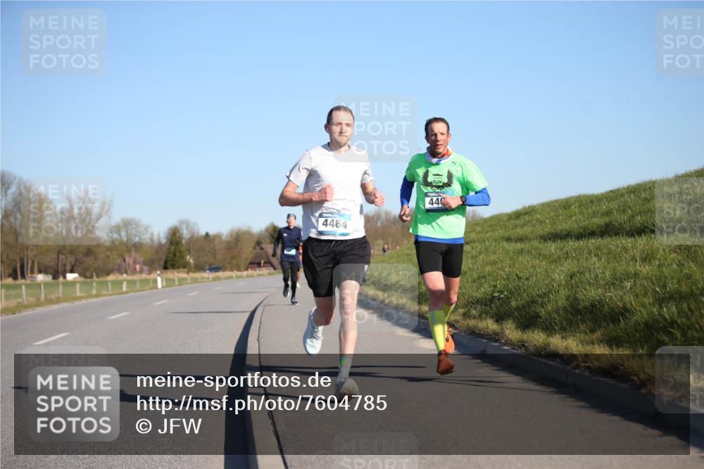 06.04.2025 - 44. Internationalen Wilhelmsburger Insellauf Jannik Wohlers http://msf.ph/oto/7604785 06.04.2025 09:22:11 Laufen 4464, 440 meine-sportfotos.de
