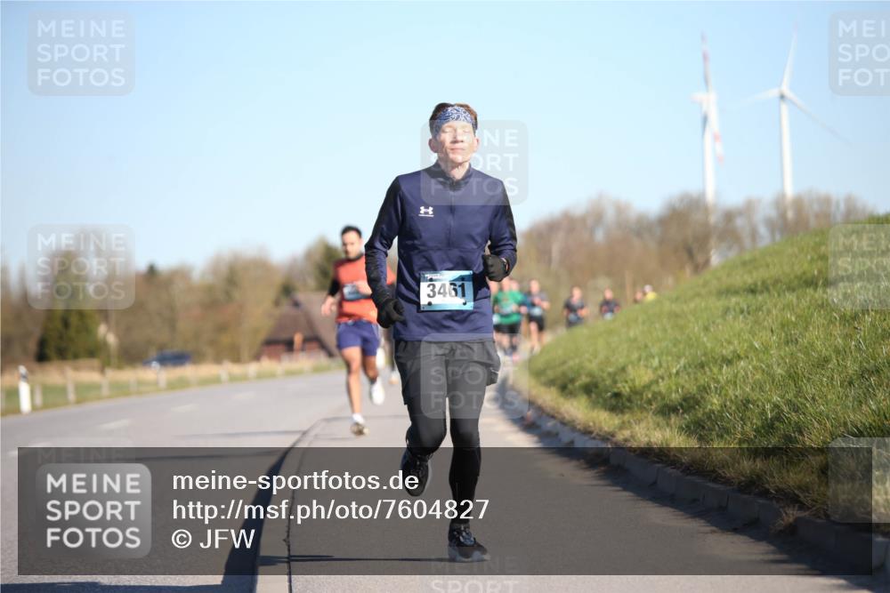 06.04.2025 - 44. Internationalen Wilhelmsburger Insellauf Jannik Wohlers http://msf.ph/oto/7604827 06.04.2025 09:22:15 Laufen 3461 meine-sportfotos.de