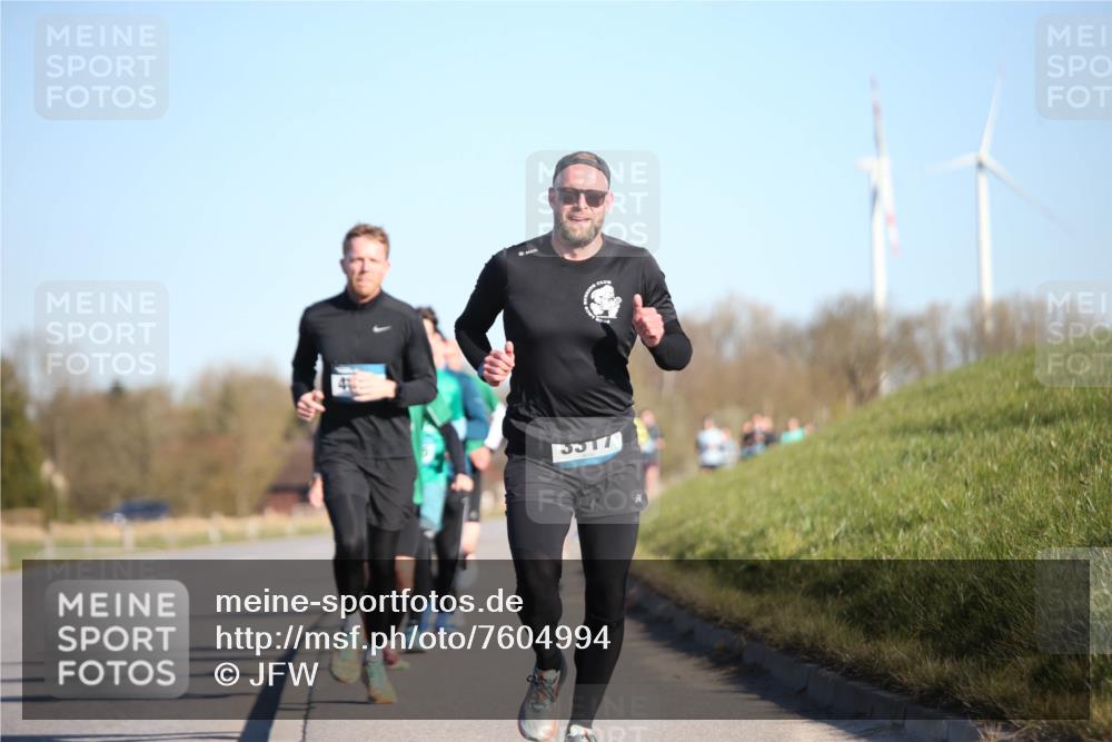 06.04.2025 - 44. Internationalen Wilhelmsburger Insellauf Jannik Wohlers http://msf.ph/oto/7604994 06.04.2025 09:22:26 Laufen  meine-sportfotos.de