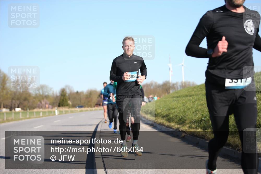06.04.2025 - 44. Internationalen Wilhelmsburger Insellauf Jannik Wohlers http://msf.ph/oto/7605034 06.04.2025 09:22:29 Laufen 508, 5517 meine-sportfotos.de