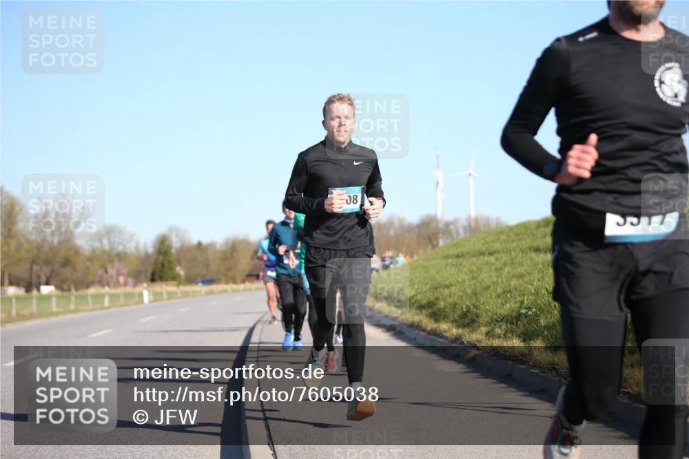 06.04.2025 - 44. Internationalen Wilhelmsburger Insellauf Jannik Wohlers http://msf.ph/oto/7605038 06.04.2025 09:22:29 Laufen 08, 5517 meine-sportfotos.de