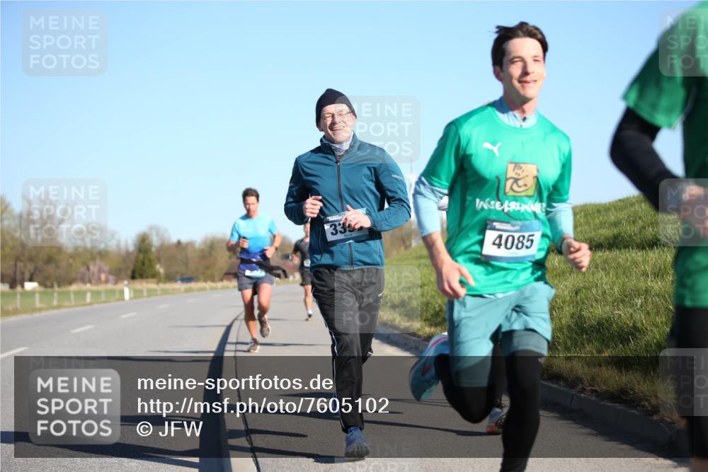 06.04.2025 - 44. Internationalen Wilhelmsburger Insellauf Jannik Wohlers http://msf.ph/oto/7605102 06.04.2025 09:22:32 Laufen 2, 339, 4085 meine-sportfotos.de