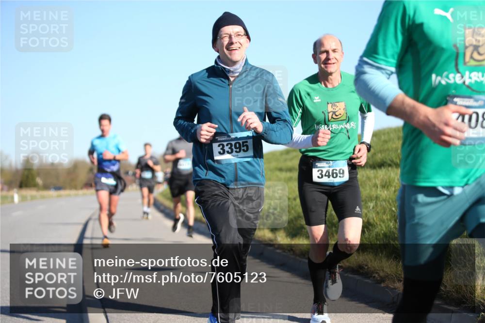06.04.2025 - 44. Internationalen Wilhelmsburger Insellauf Jannik Wohlers http://msf.ph/oto/7605123 06.04.2025 09:22:32 Laufen 3395, 3469, 08 meine-sportfotos.de