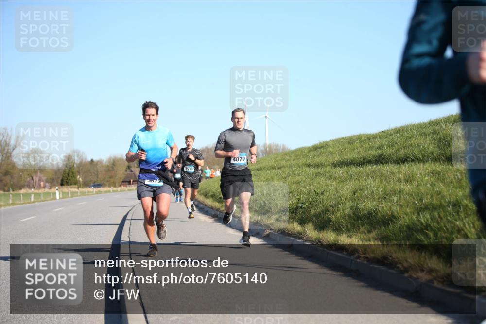 06.04.2025 - 44. Internationalen Wilhelmsburger Insellauf Jannik Wohlers http://msf.ph/oto/7605140 06.04.2025 09:22:33 Laufen 3536, 4079 meine-sportfotos.de