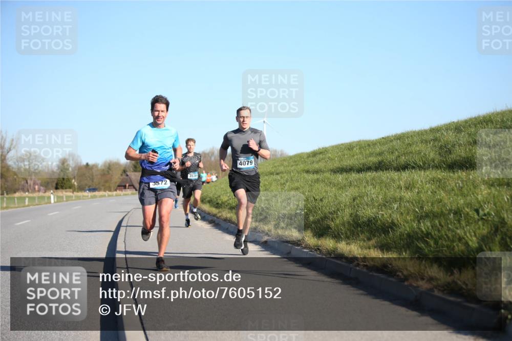 06.04.2025 - 44. Internationalen Wilhelmsburger Insellauf Jannik Wohlers http://msf.ph/oto/7605152 06.04.2025 09:22:33 Laufen 3572, 35, 36, 4079 meine-sportfotos.de