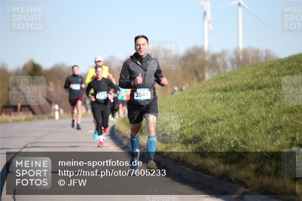 06.04.2025 - 44. Internationalen Wilhelmsburger Insellauf Jannik Wohlers http://msf.ph/oto/7605233 06.04.2025 09:22:37 Laufen 3250, 3541 meine-sportfotos.de