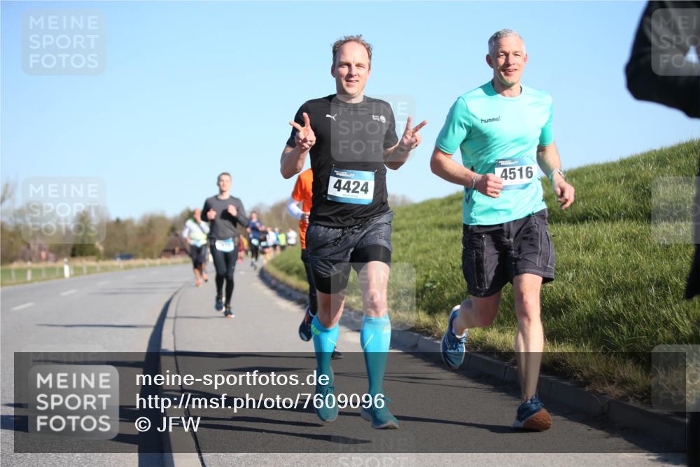06.04.2025 - 44. Internationalen Wilhelmsburger Insellauf Jannik Wohlers http://msf.ph/oto/7609096 06.04.2025 09:22:55 Laufen 4424, 4516 meine-sportfotos.de