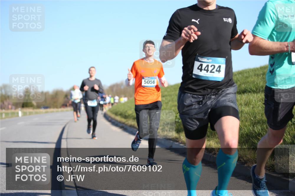 06.04.2025 - 44. Internationalen Wilhelmsburger Insellauf Jannik Wohlers http://msf.ph/oto/7609102 06.04.2025 09:22:56 Laufen 5056, 4424 meine-sportfotos.de