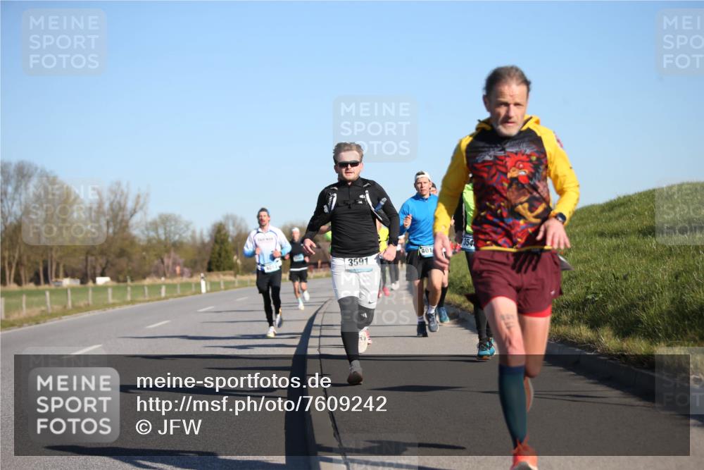 06.04.2025 - 44. Internationalen Wilhelmsburger Insellauf Jannik Wohlers http://msf.ph/oto/7609242 06.04.2025 09:23:15 Laufen 3591, 401, 354 meine-sportfotos.de