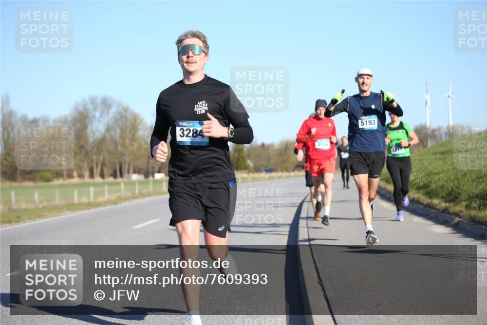 06.04.2025 - 44. Internationalen Wilhelmsburger Insellauf Jannik Wohlers http://msf.ph/oto/7609393 06.04.2025 09:23:29 Laufen 3284, 3556, 5193, 4615 meine-sportfotos.de