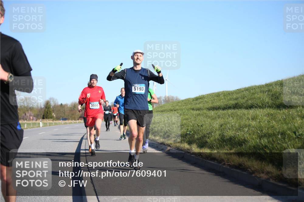 06.04.2025 - 44. Internationalen Wilhelmsburger Insellauf Jannik Wohlers http://msf.ph/oto/7609401 06.04.2025 09:23:29 Laufen 3556, 5193 meine-sportfotos.de