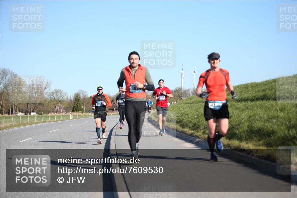 06.04.2025 - 44. Internationalen Wilhelmsburger Insellauf Jannik Wohlers http://msf.ph/oto/7609530 06.04.2025 09:23:40 Laufen 3884, 382, 3049 meine-sportfotos.de