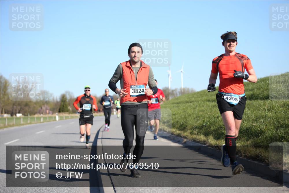 06.04.2025 - 44. Internationalen Wilhelmsburger Insellauf Jannik Wohlers http://msf.ph/oto/7609540 06.04.2025 09:23:40 Laufen 3884, 3824, 93, 304, 4305 meine-sportfotos.de