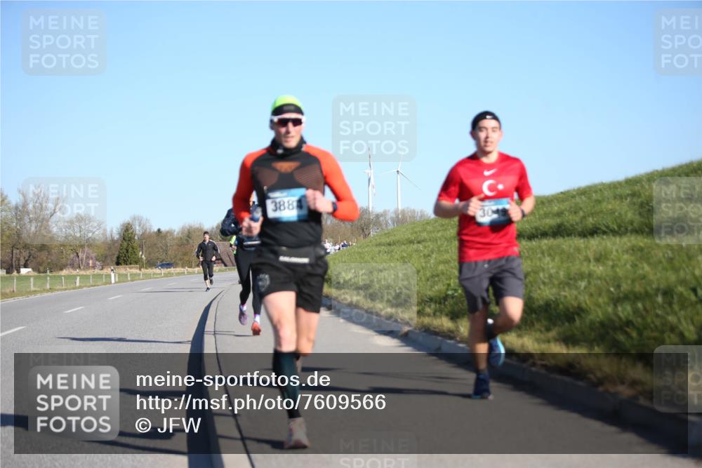 06.04.2025 - 44. Internationalen Wilhelmsburger Insellauf Jannik Wohlers http://msf.ph/oto/7609566 06.04.2025 09:23:42 Laufen 3884, 304 meine-sportfotos.de